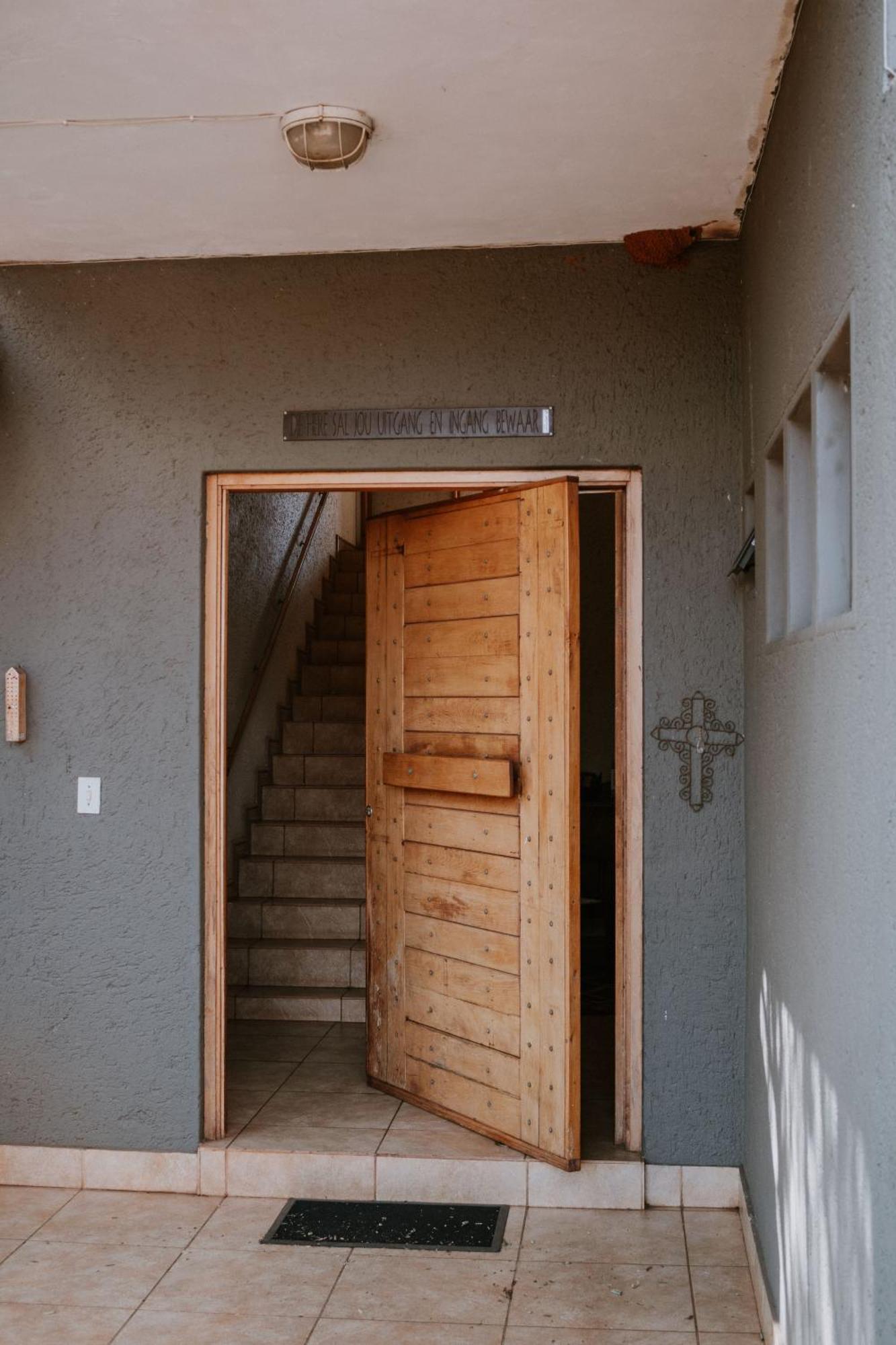 White Linen Guesthouse Tierpoort Екстериор снимка